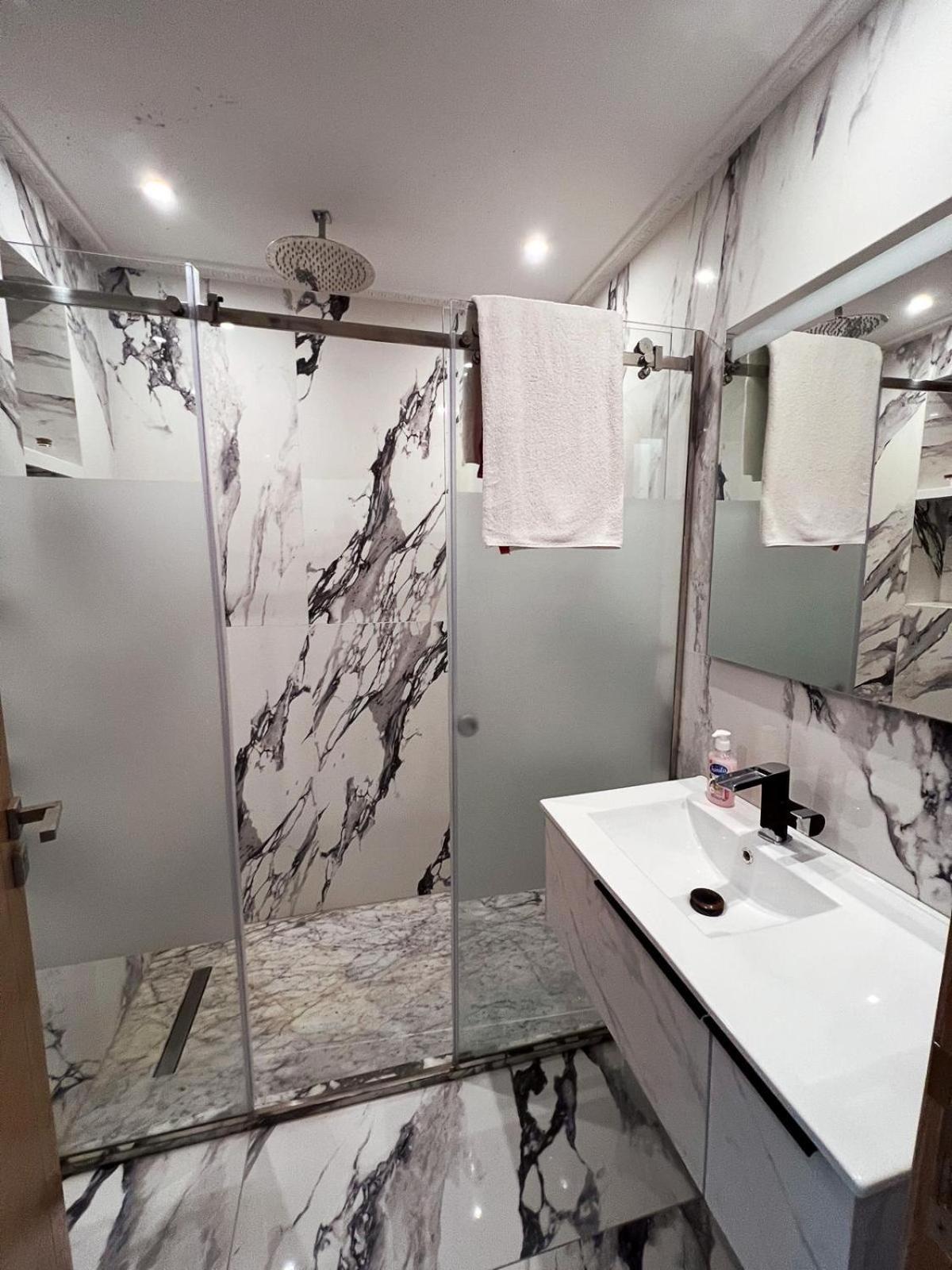 Luxury 3 Bedroom Panoramic Views In Hotspot With Fibre Optic Wifi And Netflix 丹吉尔 外观 照片